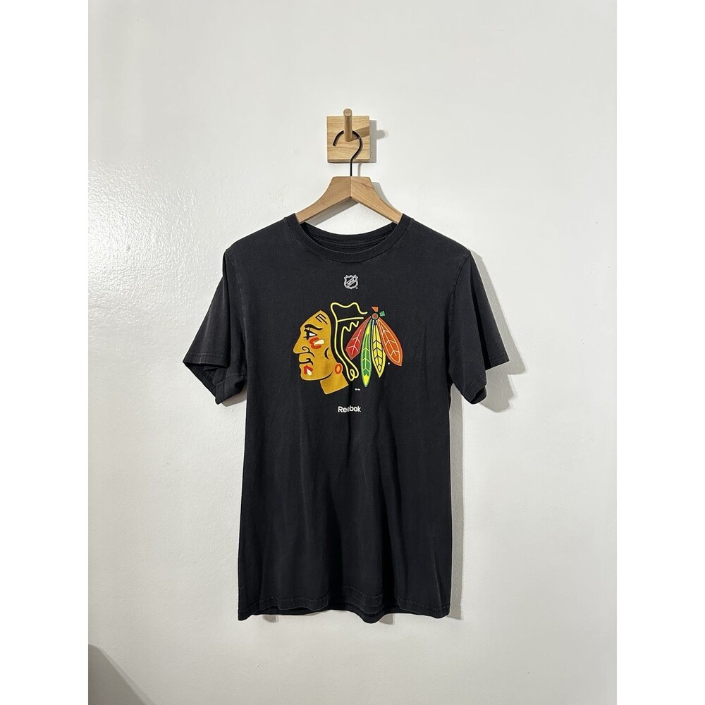 Chicago Blackhawks T-Shirt Mens Medium Black Cotton Short Sleeve Hockey Reebok